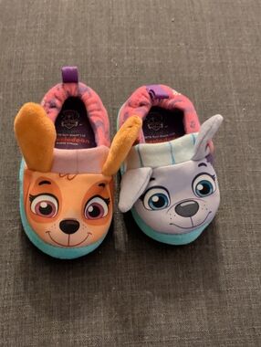 Nickelodeon Paw Patrol Kids Slippers - Pink, Orange & Light Blue Puppy Faces